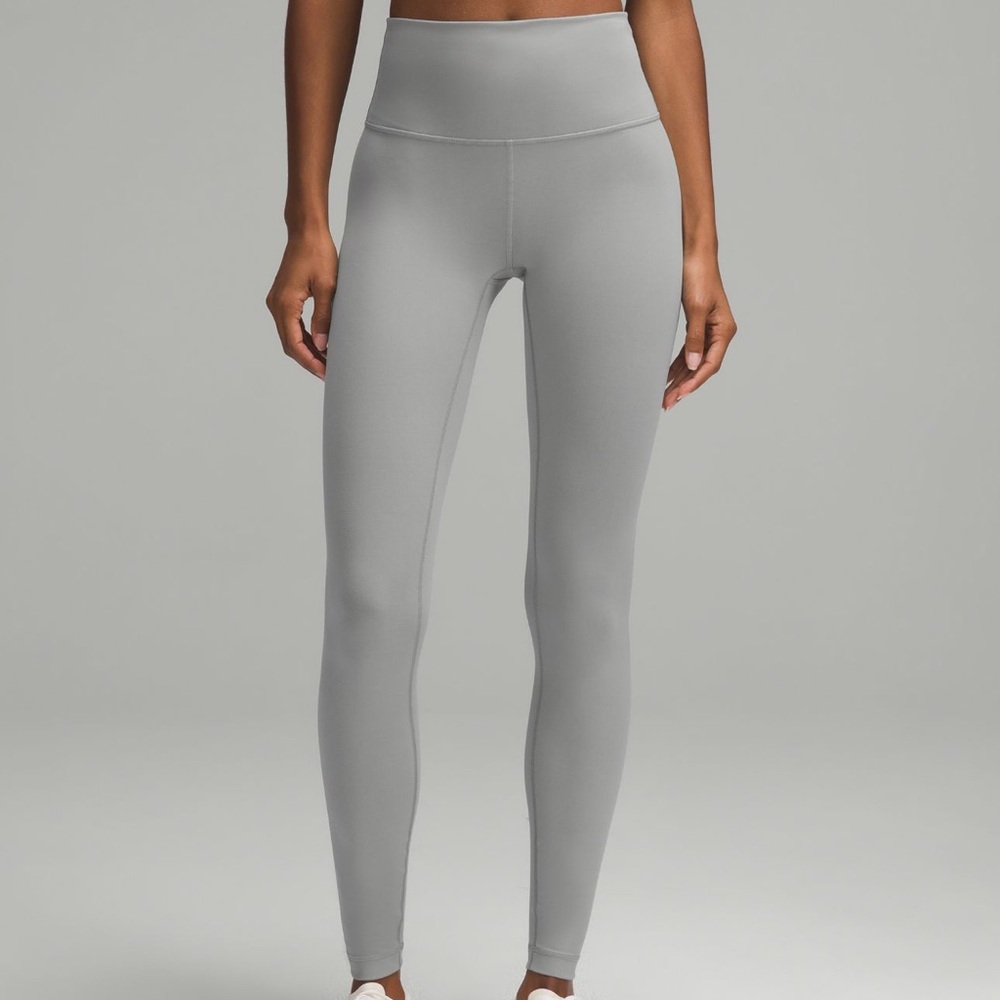 Lululemon leggings in grey